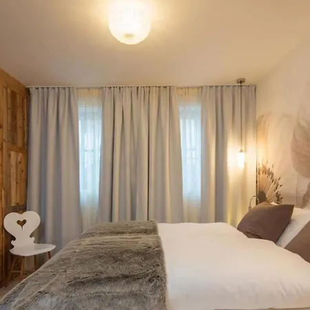 Villa 5br Stunning Designed Chalet In