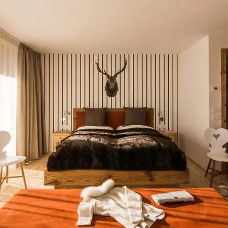 Villa 5br Stunning Designed Chalet In Colfosco
