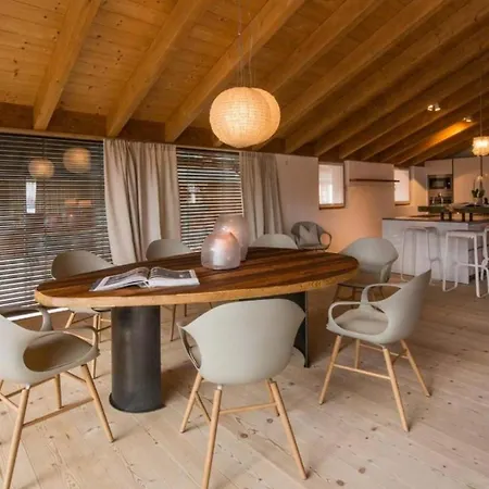 Villa 5br Stunning Designed Chalet In Colfosco